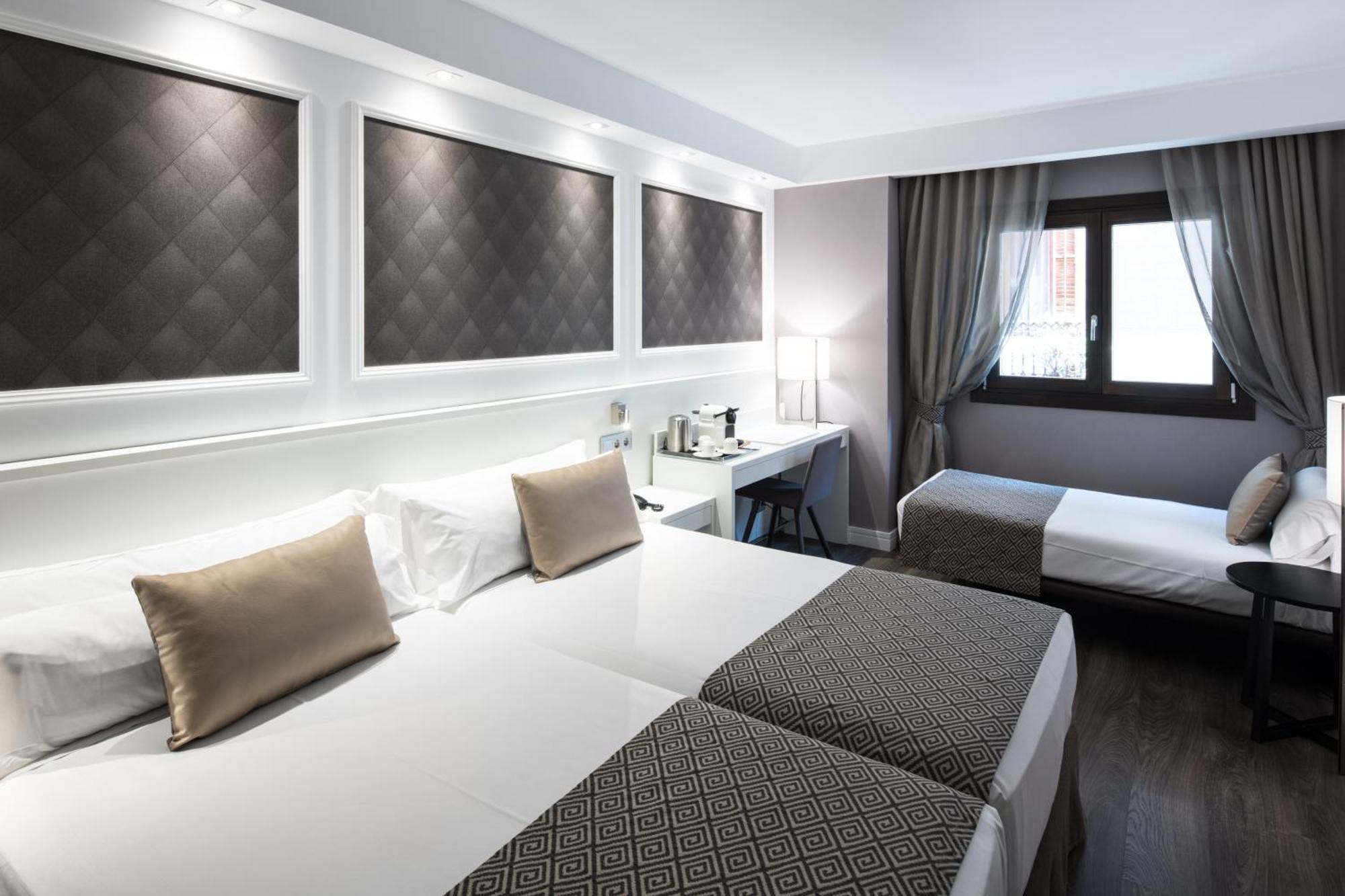 Catalonia Magdalenes Hotel Barcelona